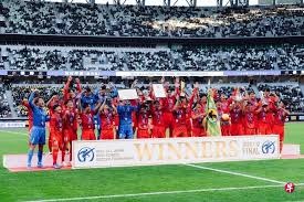 2025年度王者荣耀巅峰之夜圆满落幕，让我们一起为获奖者喝彩 ｜ 王者荣耀赛事